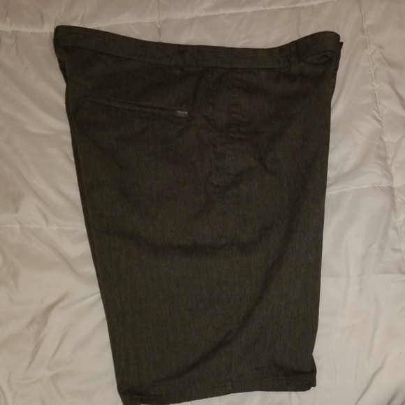 Volcom shake shorts size 36 men's - Picture 4 of 5